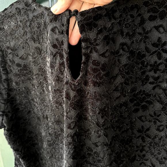 NWT Teddi Rose Black Lace Knit Blouse w/ Short Sleeves Whimsigoth Goth Corp - Picture 5 of 7